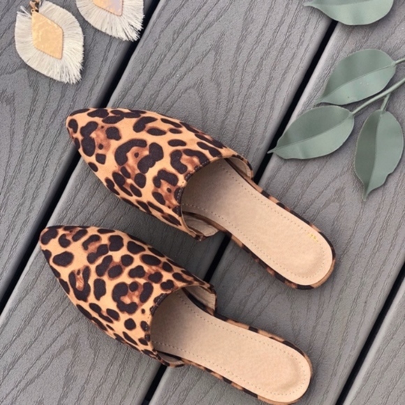 SAVANNAH Leopard Print slip on Mules - Picture 2 of 4